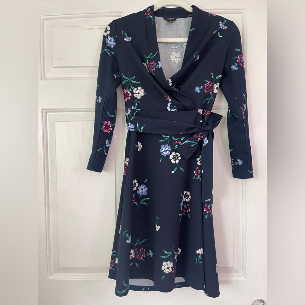 Ann Taylor Petite Navy Floral Dress Size XS